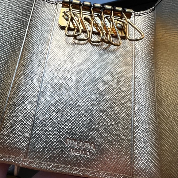 Authentic PRADA key/ card holder - Picture 5 of 11